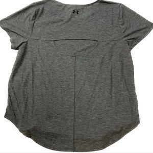 XL Underarmor Lightweight workout tee NWT